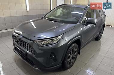 Внедорожник / Кроссовер Toyota RAV4 2023 в Умани