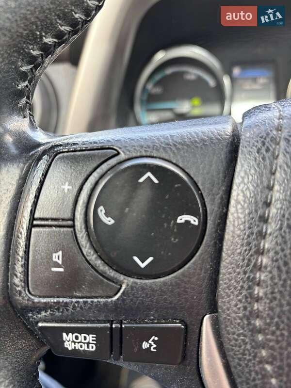 Позашляховик / Кросовер Toyota RAV4 2017 в Тернополі фото 17 Позашляховик / Кросовер Toyota RAV4 2017 в Тернополі