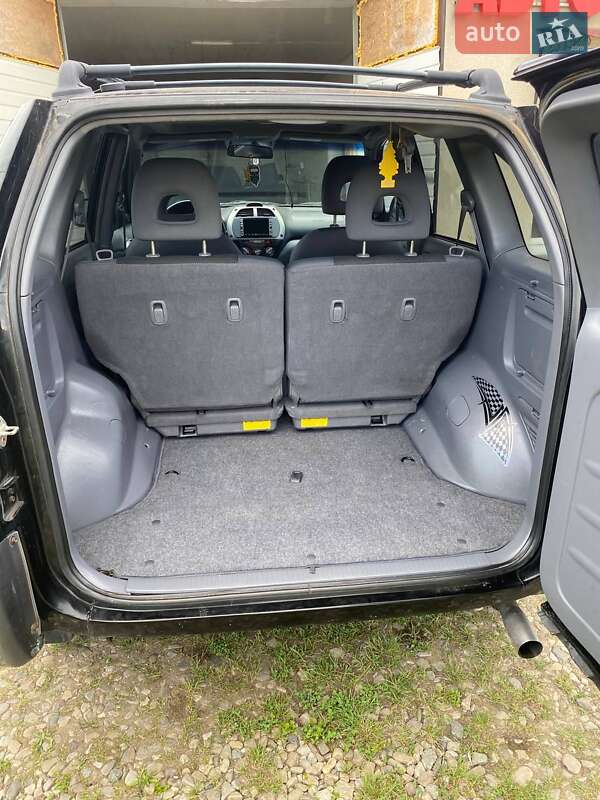 Внедорожник / Кроссовер Toyota RAV4 2003 в Верховине фото 10 Внедорожник / Кроссовер Toyota RAV4 2003 в Верховине