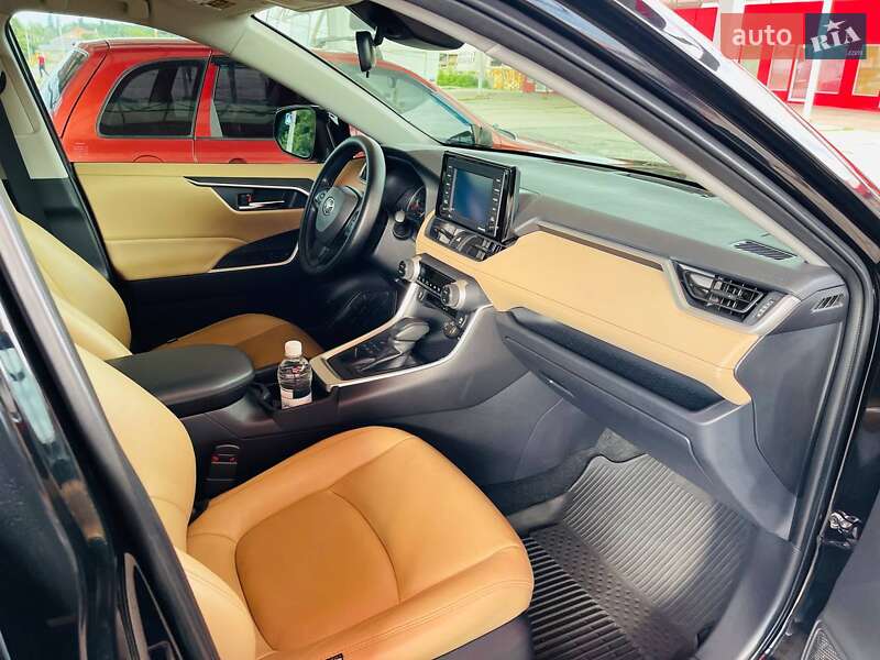 Внедорожник / Кроссовер Toyota RAV4 2020 в Харькове фото 21 Внедорожник / Кроссовер Toyota RAV4 2020 в Харькове
