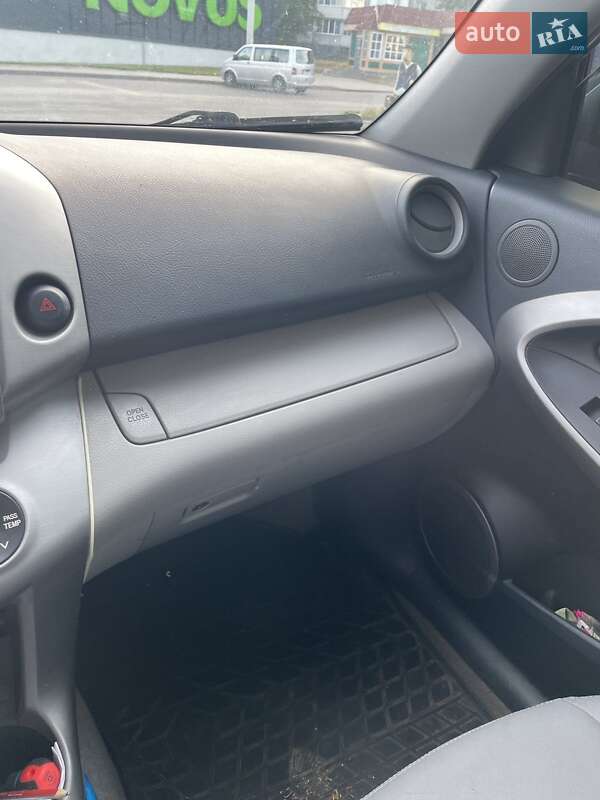 Позашляховик / Кросовер Toyota RAV4 2007 в Білій Церкві