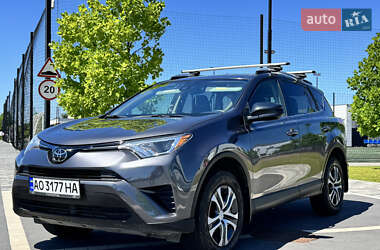 Внедорожник / Кроссовер Toyota RAV4 2018 в Мукачево