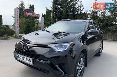 Позашляховик / Кросовер Toyota RAV4 2017 в Тернополі