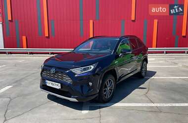 Позашляховик / Кросовер Toyota RAV4 2020 в Києві