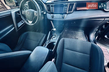Внедорожник / Кроссовер Toyota RAV4 2013 в 