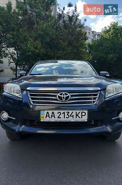 Позашляховик / Кросовер Toyota RAV4 2011 в Києві