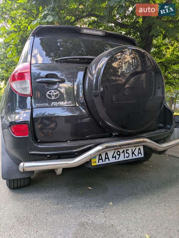 Позашляховик / Кросовер Toyota RAV4 2007 в Києві