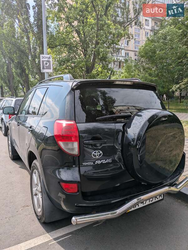 Позашляховик / Кросовер Toyota RAV4 2007 в Києві