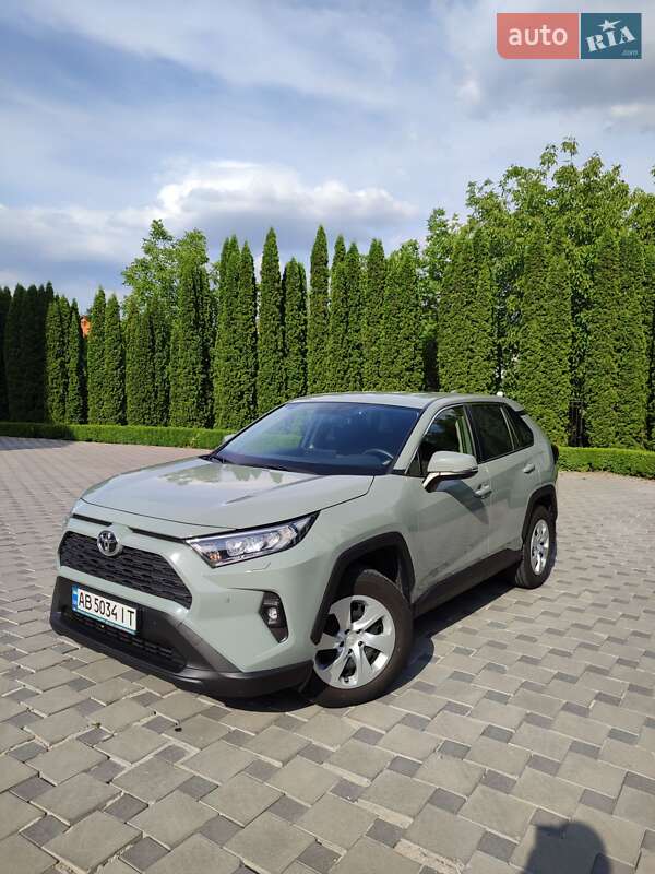 Внедорожник / Кроссовер Toyota RAV4 2022 в Виннице