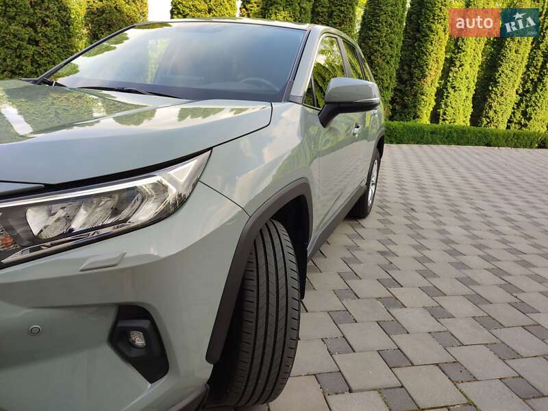 Внедорожник / Кроссовер Toyota RAV4 2022 в Виннице