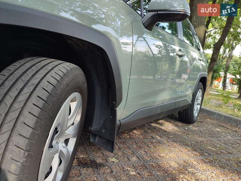 Внедорожник / Кроссовер Toyota RAV4 2022 в Виннице