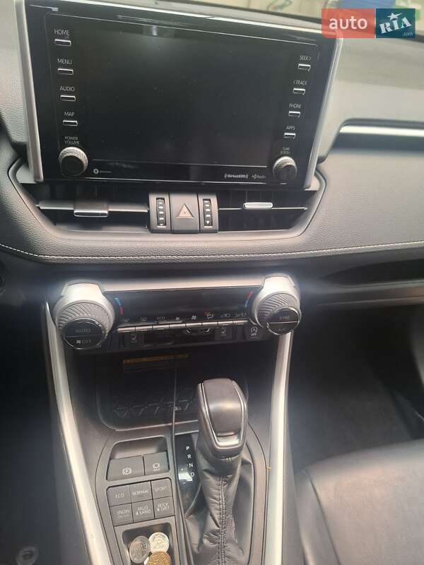 Позашляховик / Кросовер Toyota RAV4 2020 в Одесі