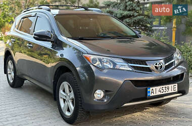 Внедорожник / Кроссовер Toyota RAV4 2014 в 