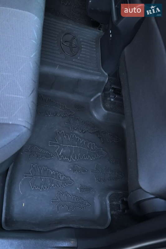 Позашляховик / Кросовер Toyota RAV4 2023 в Кременчуці