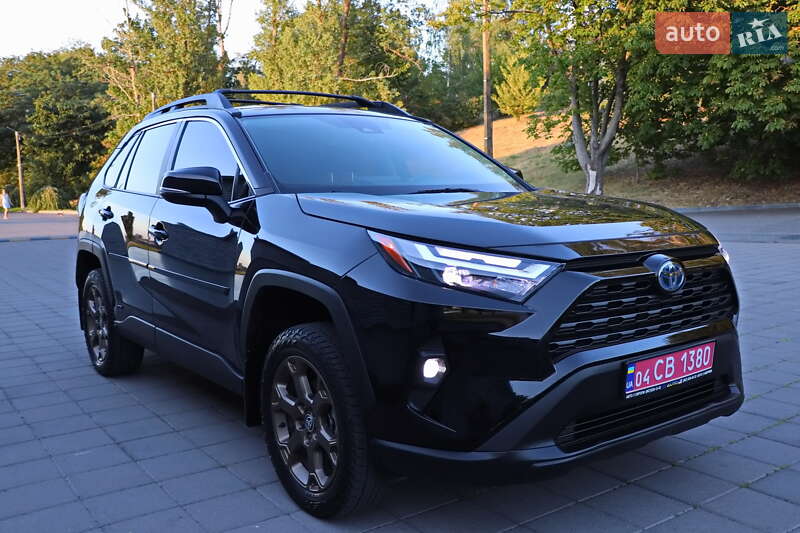 Позашляховик / Кросовер Toyota RAV4 2023 в Кременчуці