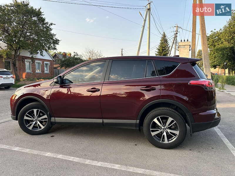 Внедорожник / Кроссовер Toyota RAV4 2016 в Валках фото 8 Внедорожник / Кроссовер Toyota RAV4 2016 в Валках