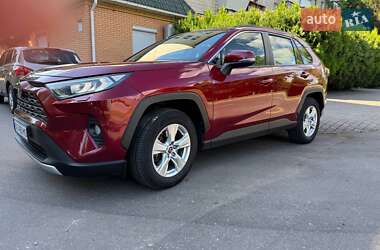 Позашляховик / Кросовер Toyota RAV4 2019 в Броварах
