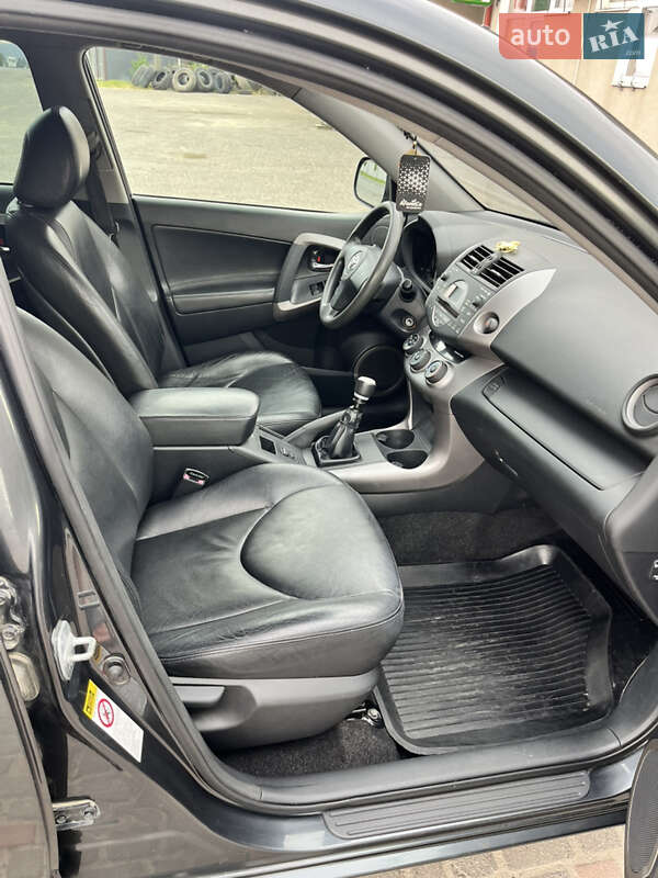 Внедорожник / Кроссовер Toyota RAV4 2007 в Заставной