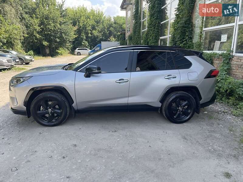 Позашляховик / Кросовер Toyota RAV4 2021 в Кропивницькому