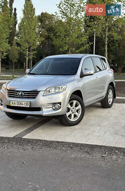 Внедорожник / Кроссовер Toyota RAV4 2011 в Киеве