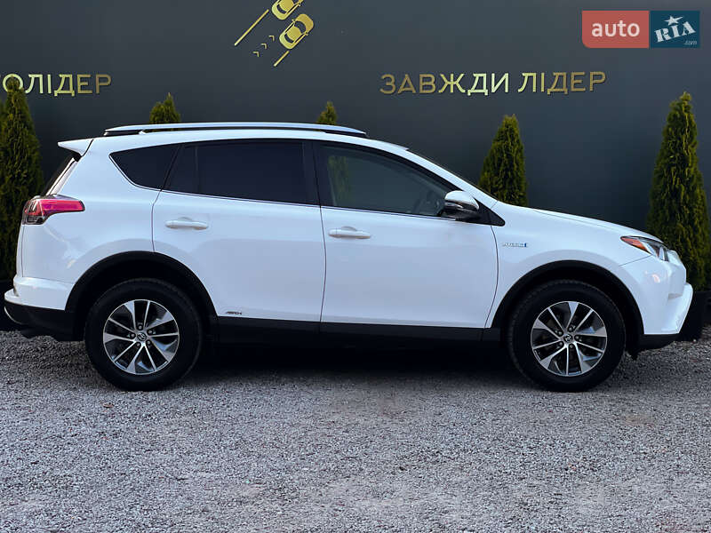 Внедорожник / Кроссовер Toyota RAV4 2016 в Одессе