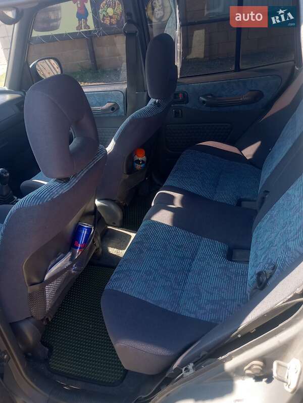 Внедорожник / Кроссовер Toyota RAV4 1998 в Броварах