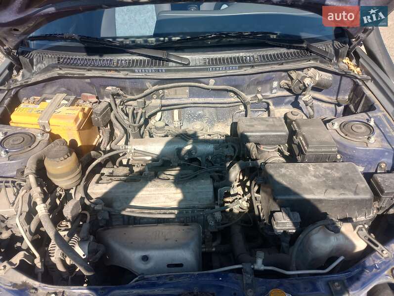 Внедорожник / Кроссовер Toyota RAV4 1998 в Броварах