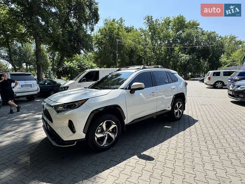 Toyota RAV4 2021