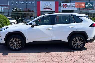 Внедорожник / Кроссовер Toyota RAV4 2022 в 