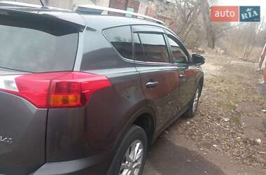 Позашляховик / Кросовер Toyota RAV4 2013 в Чернігові