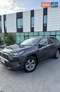Позашляховик / Кросовер Toyota RAV4 2022 в Хмельницькому