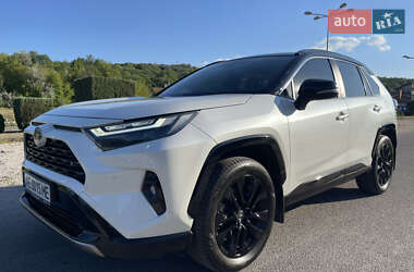 Внедорожник / Кроссовер Toyota RAV4 2023 в Днепре