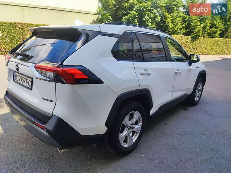 Позашляховик / Кросовер Toyota RAV4 2019 в Києві