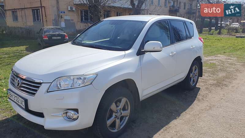 Внедорожник / Кроссовер Toyota RAV4 2012 в Одессе