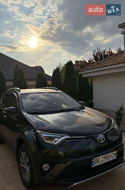 Позашляховик / Кросовер Toyota RAV4 2017 в Одесі