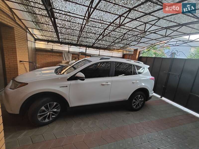 Внедорожник / Кроссовер Toyota RAV4 2018 в Днепре фото 13 Внедорожник / Кроссовер Toyota RAV4 2018 в Днепре