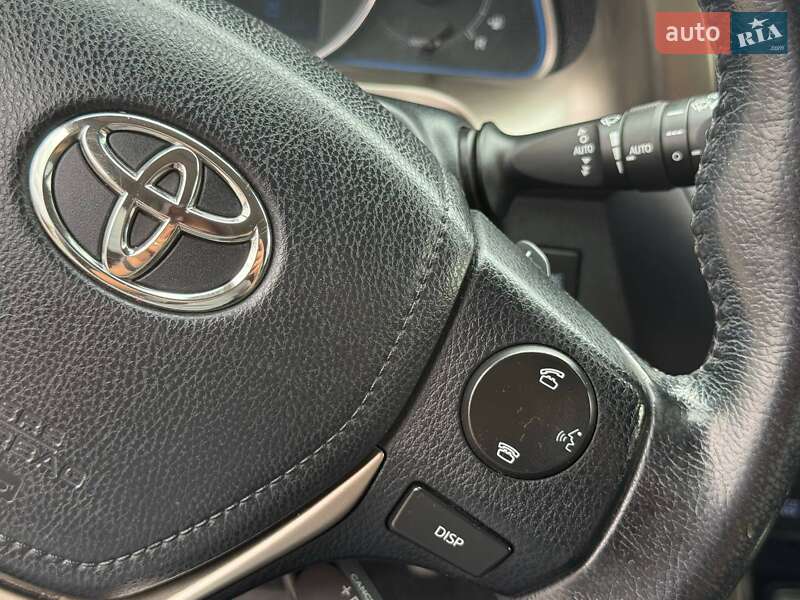 Позашляховик / Кросовер Toyota RAV4 2013 в Харкові