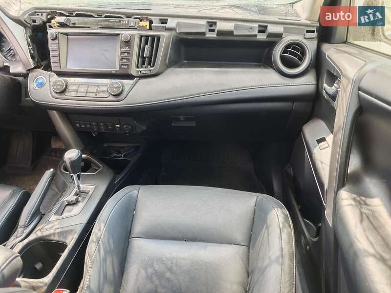 Внедорожник / Кроссовер Toyota RAV4 2017 в Николаеве