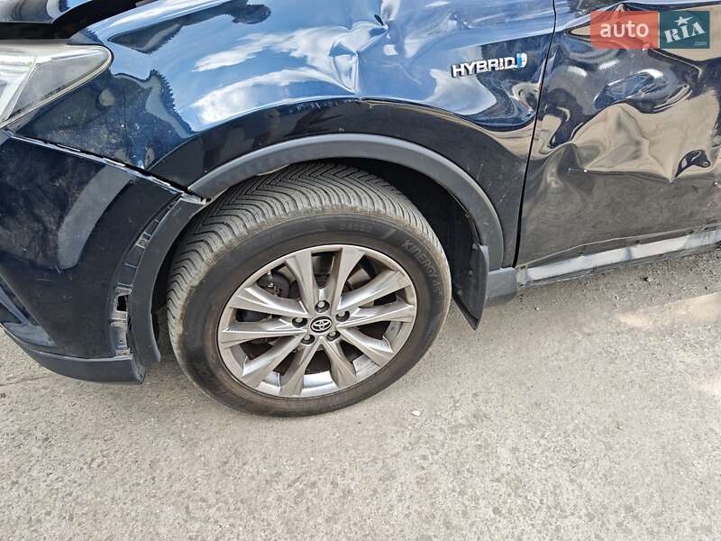 Внедорожник / Кроссовер Toyota RAV4 2017 в Николаеве