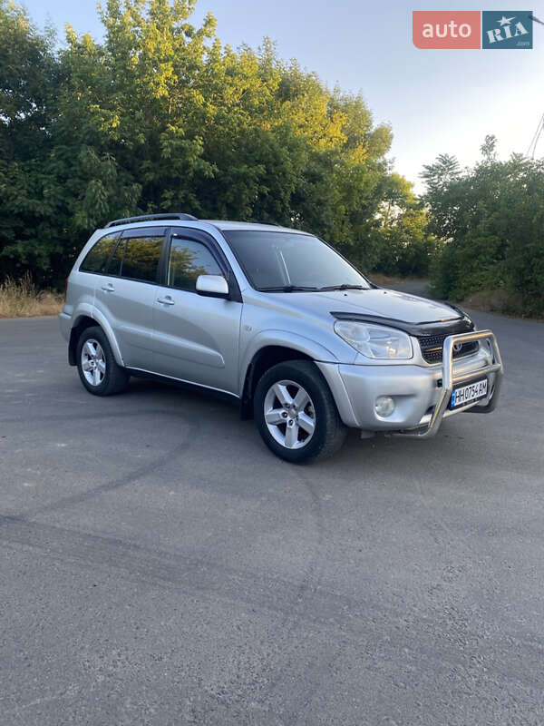 Toyota RAV4 2004