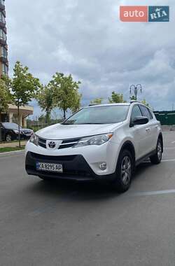 Внедорожник / Кроссовер Toyota RAV4 2014 в Софиевской Борщаговке