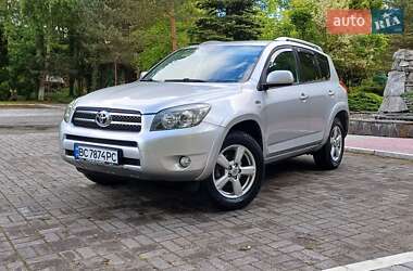 Внедорожник / Кроссовер Toyota RAV4 2006 в 