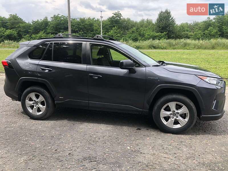 Позашляховик / Кросовер Toyota RAV4 2019 в Сокалі