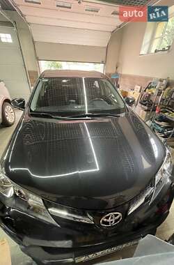 Внедорожник / Кроссовер Toyota RAV4 2013 в Киеве