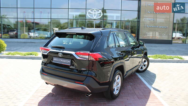Внедорожник / Кроссовер Toyota RAV4 2020 в Черкассах