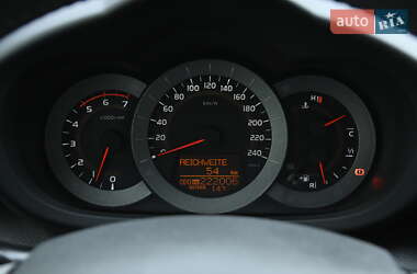 Позашляховик / Кросовер Toyota RAV4 2012 в 