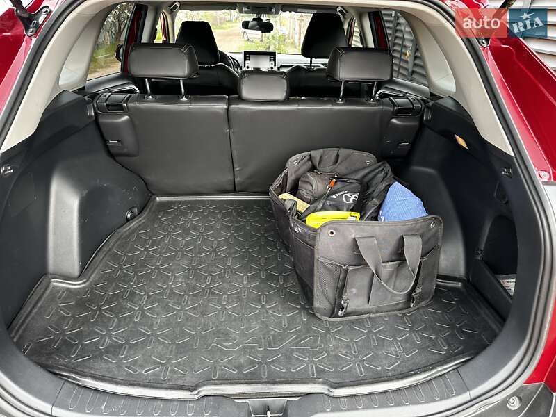 Внедорожник / Кроссовер Toyota RAV4 2019 в Кривом Роге фото 11 Внедорожник / Кроссовер Toyota RAV4 2019 в Кривом Роге