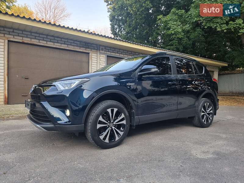 Toyota RAV4 2017