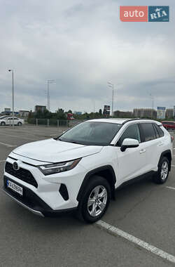 Позашляховик / Кросовер Toyota RAV4 2022 в Києві