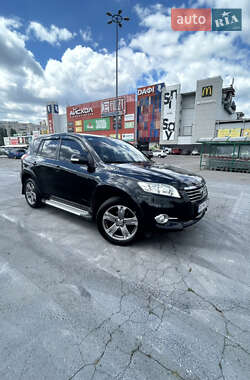 Внедорожник / Кроссовер Toyota RAV4 2010 в 